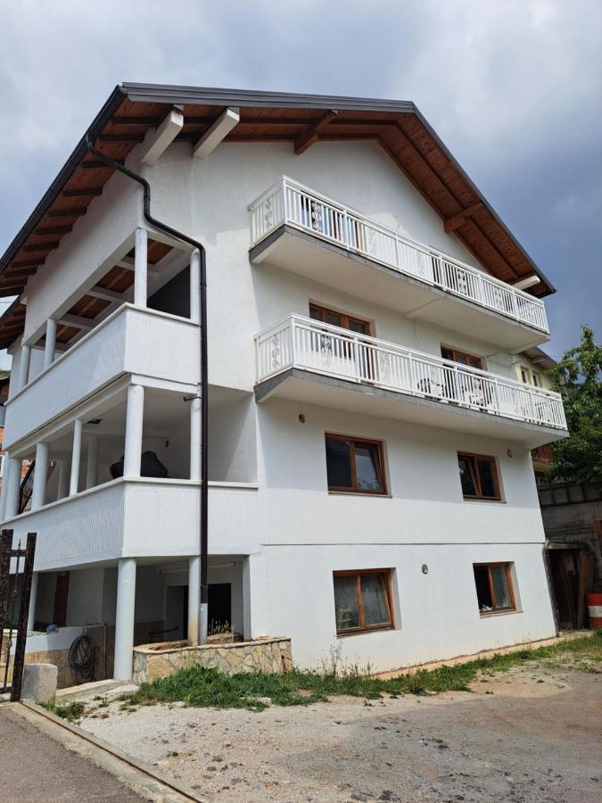 Apartments Neyla SJJ Esterno foto